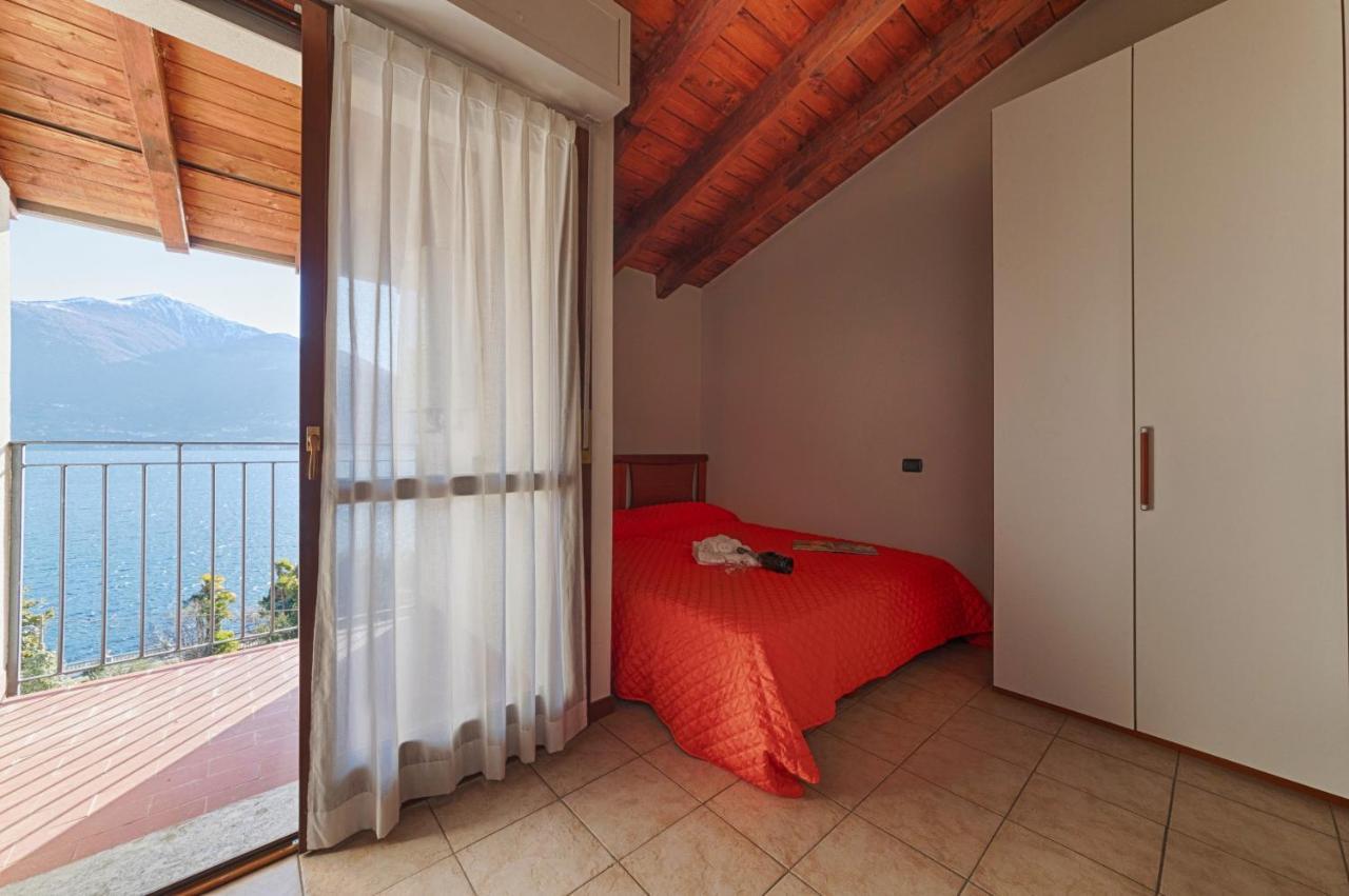 2-Bedroom Lakeview Apartment At The Lake Acquaseria Buitenkant foto