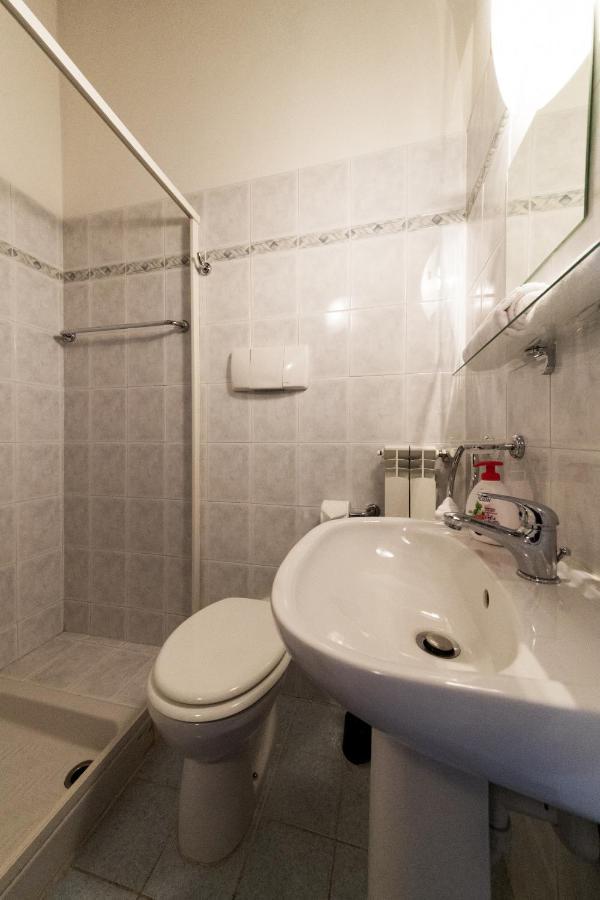 2-Bedroom Lakeview Apartment At The Lake Acquaseria Buitenkant foto